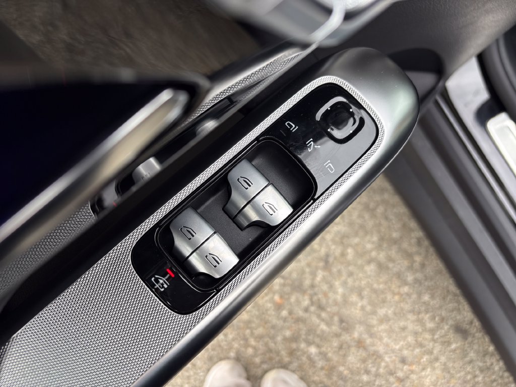 New 2027 Mercedes-Benz GLC 300 4MATIC image 11
