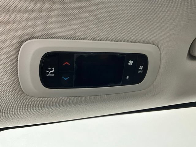 Used 2024 Chrysler Voyager LX FWD image 14