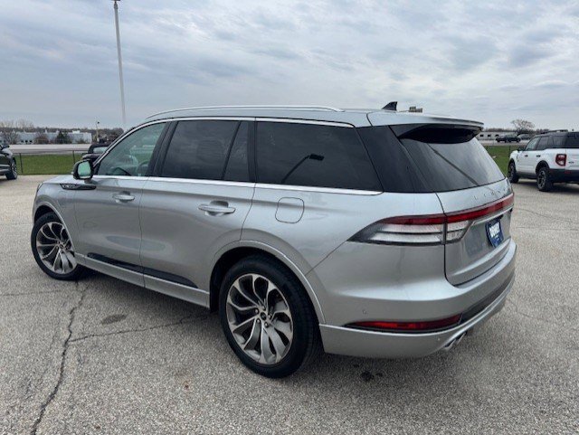 Used 2021 Lincoln Aviator Grand Touring w/ Equipment Group 302A image 7