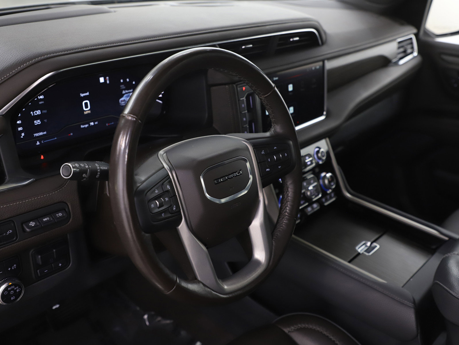 Used 2022 GMC Yukon XL Denali w/ Denali Ultimate Package image 24