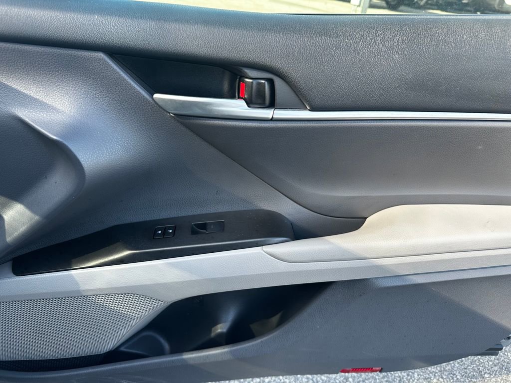 Used 2024 Toyota Camry LE image 33
