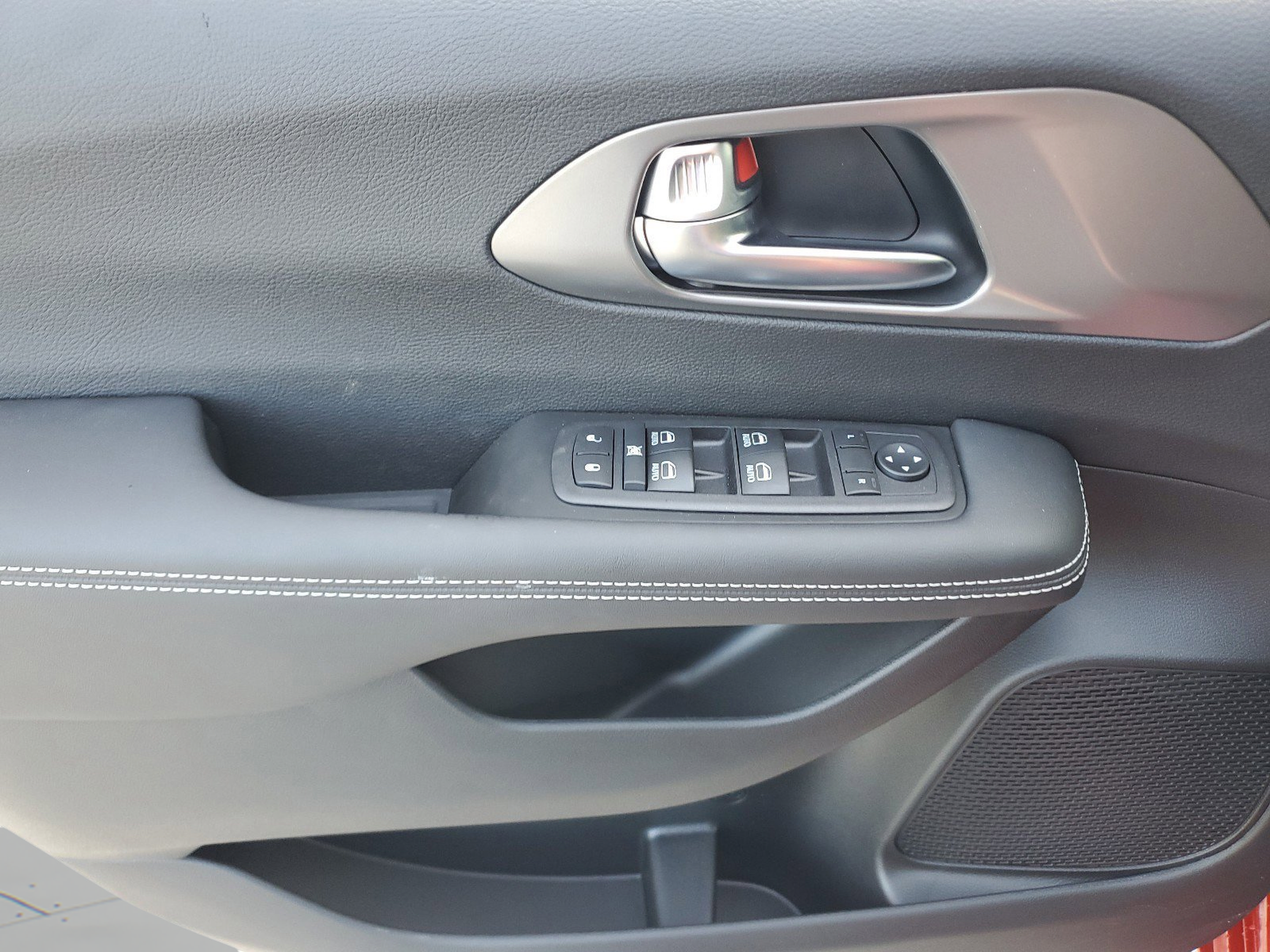 New 2026 Chrysler Voyager LX FWD image 14