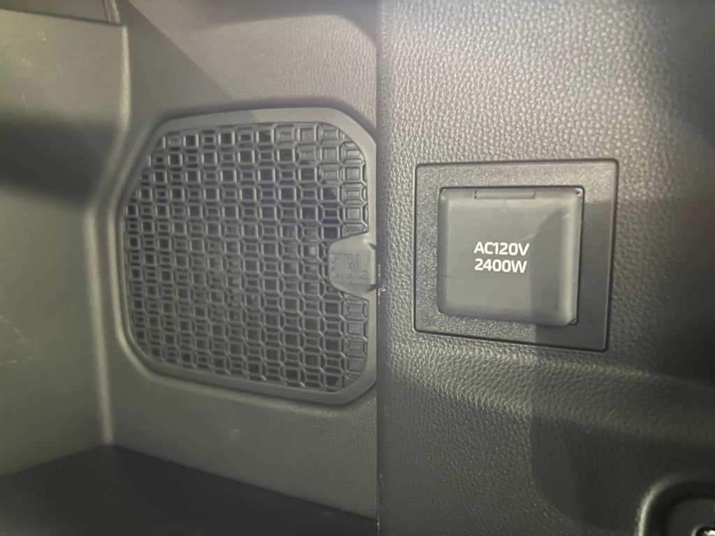 Certified 2025 Toyota 4Runner TRD Off-Road Premium image 46