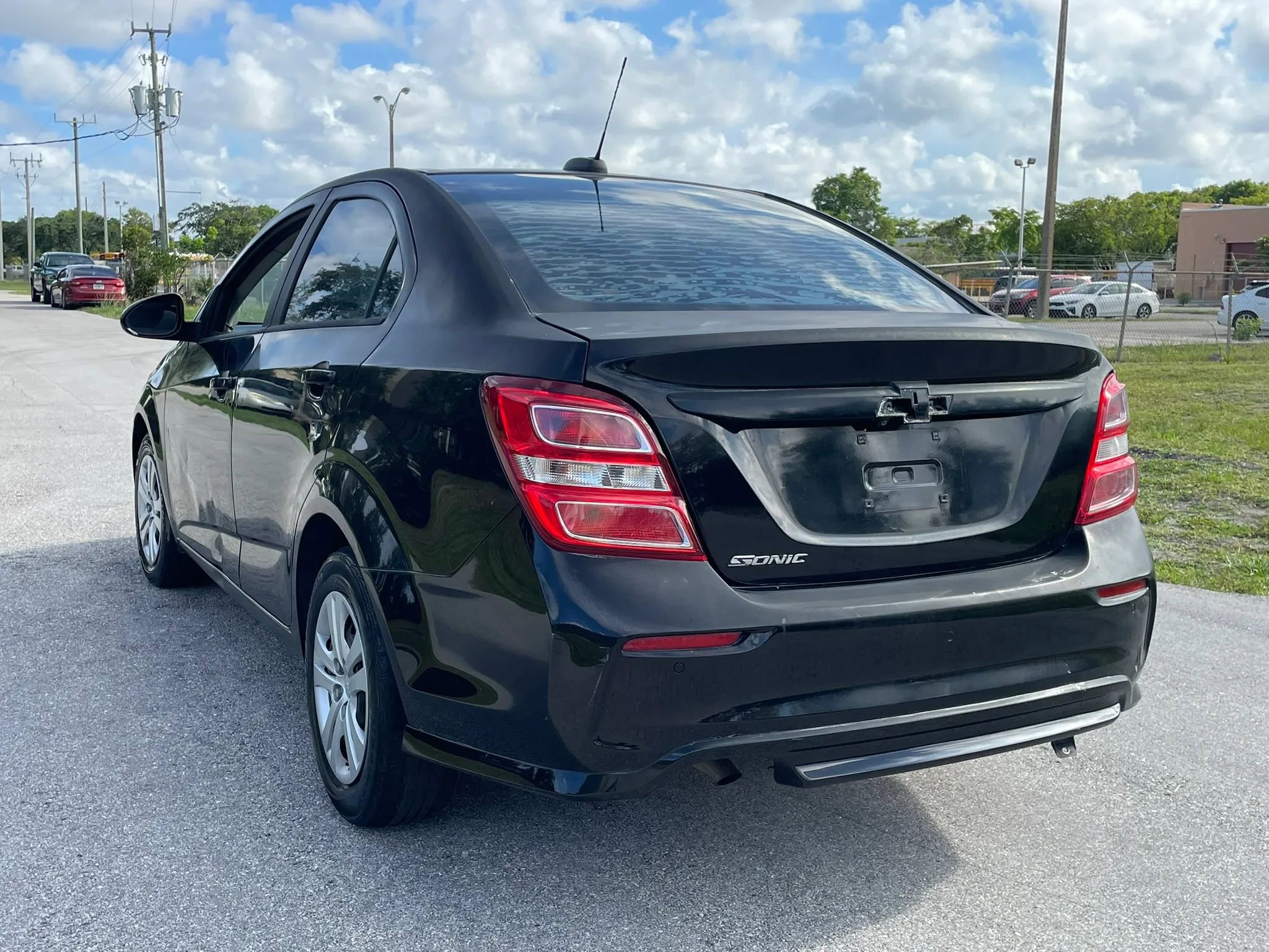 Used 2017 Chevrolet Sonic LS FWD image 8