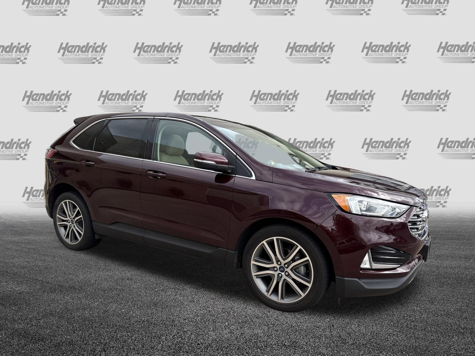 Used 2019 Ford Edge SEL w/ Equipment Group 201A image 2