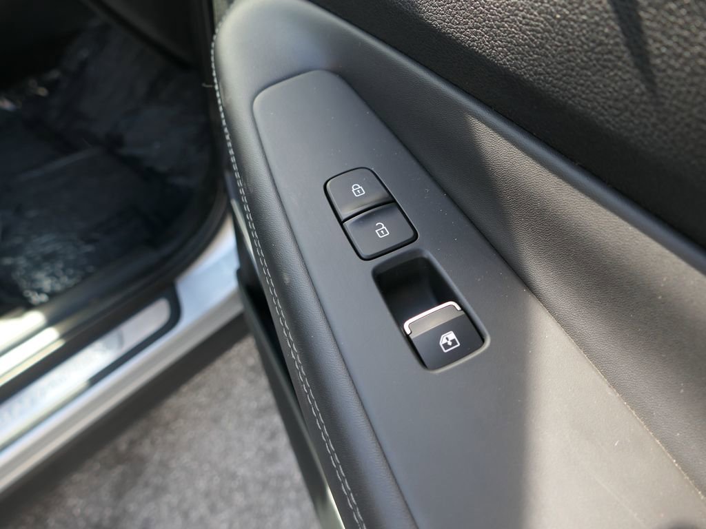 Used 2022 Hyundai Santa Fe Limited image 25