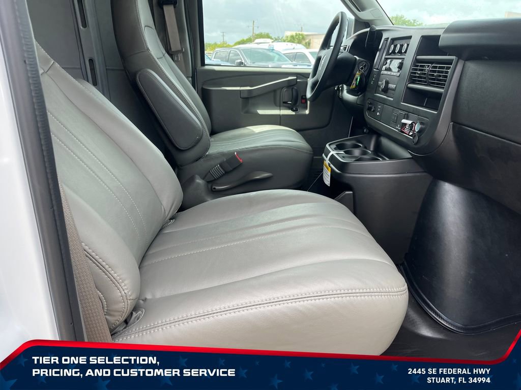 New 2026 GMC Savana 2500 RWD image 13