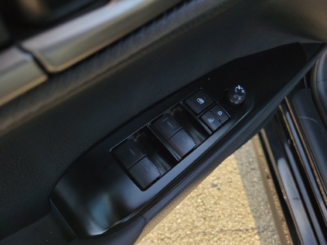 Used 2026 Toyota Camry Hybrid w/ Multimedia Upgrade Package FWD image 13