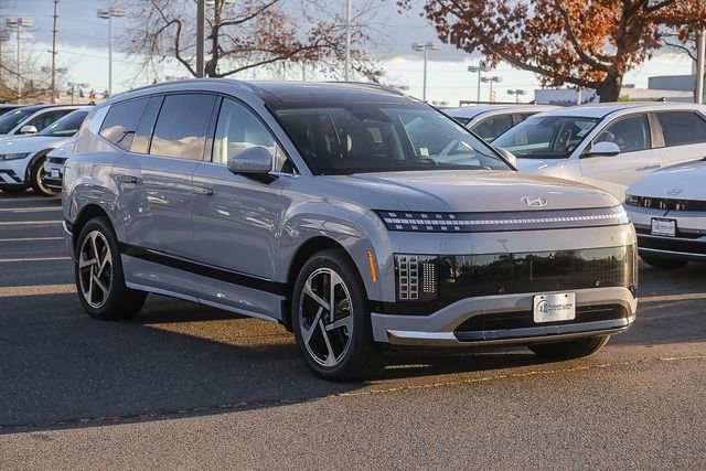 New 2026 Hyundai Ioniq 9 Calligraphy w/ Tow & Go Package AWD/4WD image 6