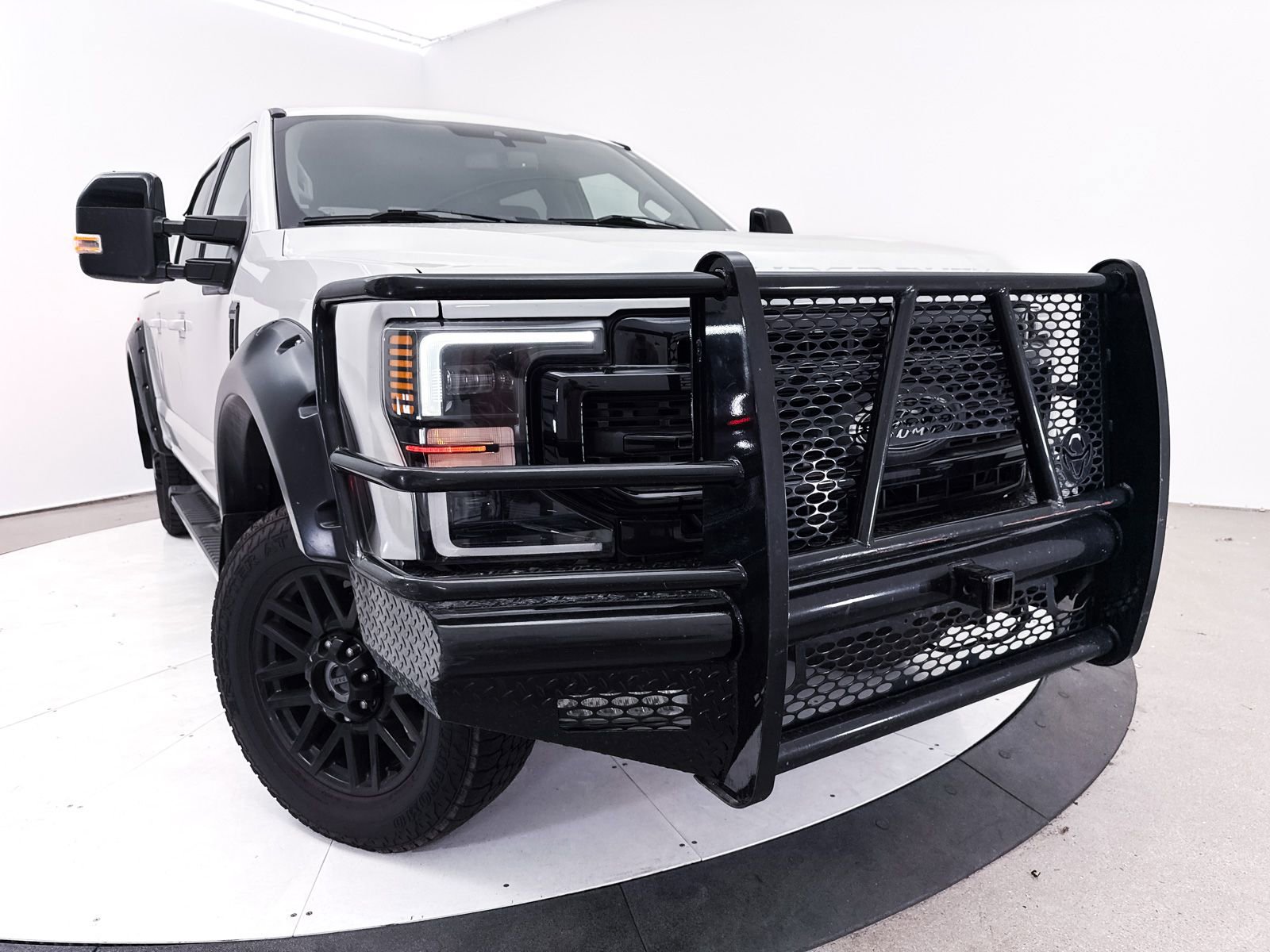 Used 2020 Ford F250 Lariat image 6