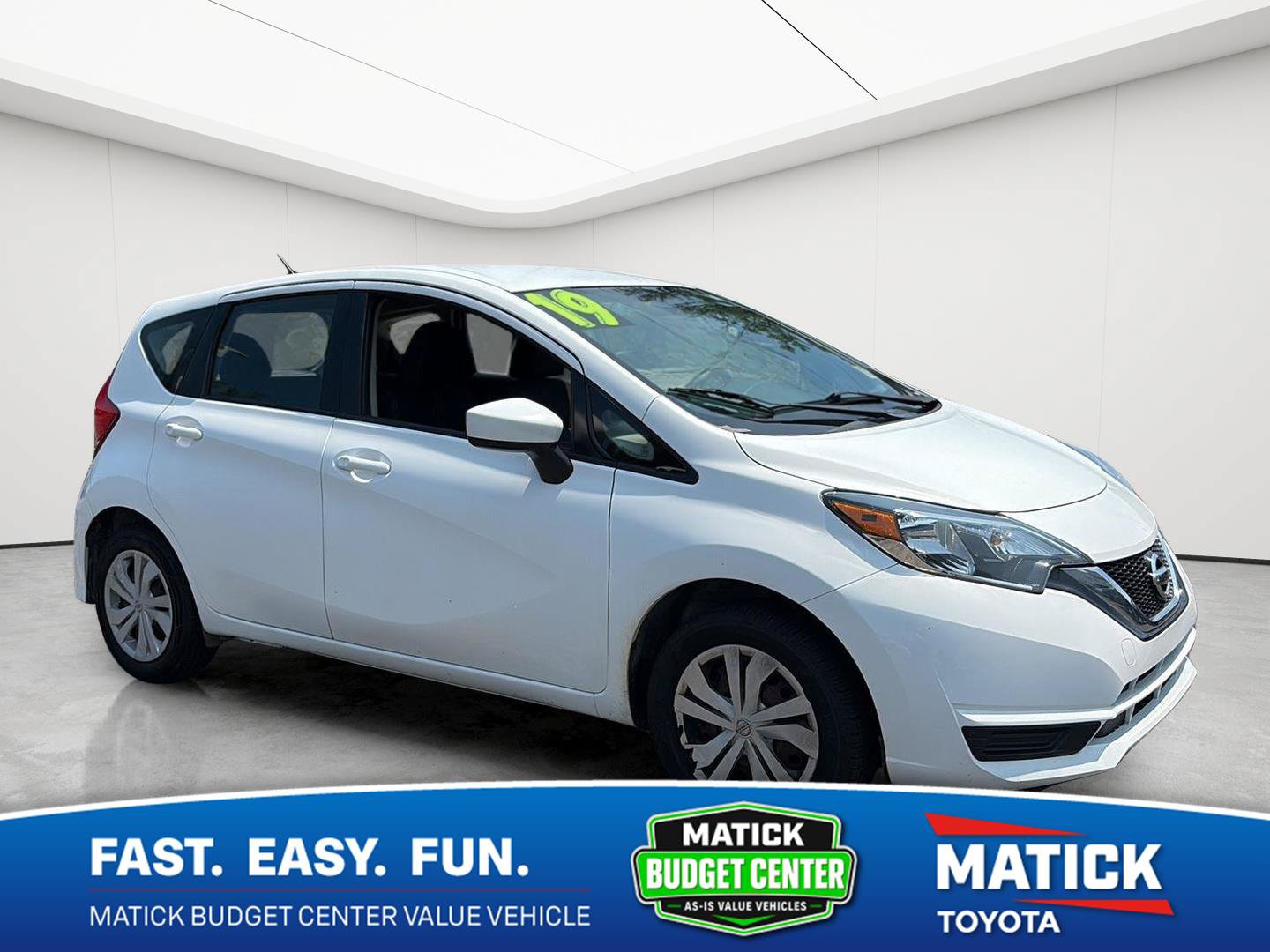 Used 2019 Nissan Versa Note SV FWD image 1