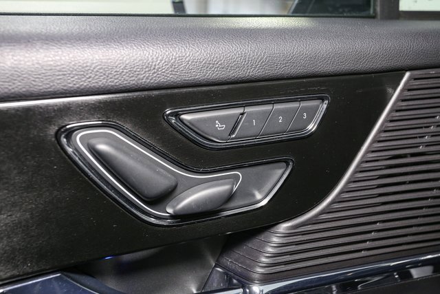 Used 2022 Lincoln Corsair AWD w/ Premium Package image 38