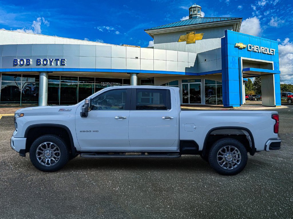 New 2026 Chevrolet Silverado 2500 LT w/ Z71 Chrome Sport Edition AWD/4WD image 2