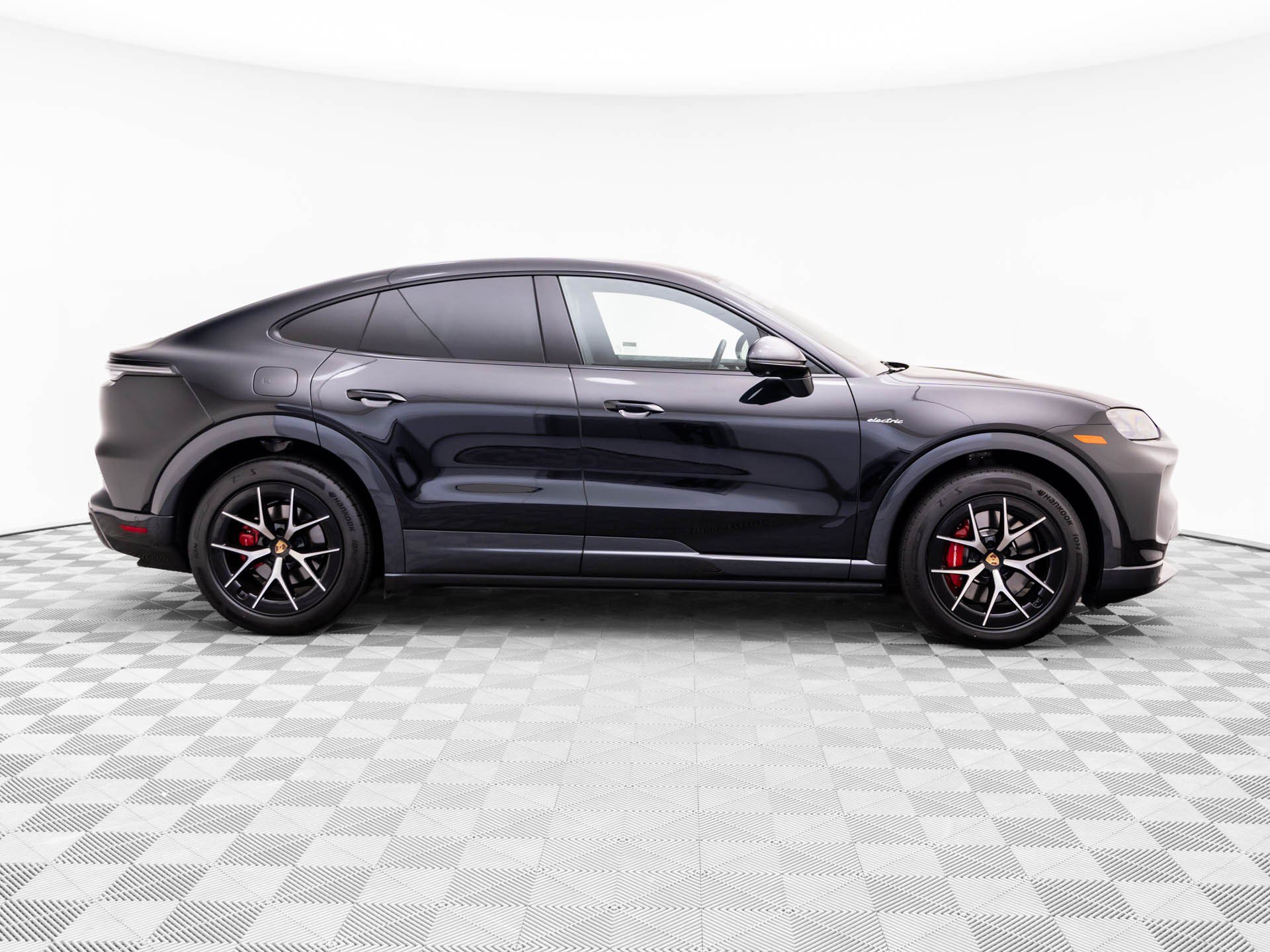 New 2026 Porsche Cayenne S AWD/4WD image 7
