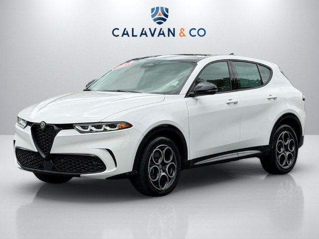 Used 2025 Alfa Romeo Tonale AWD/4WD image 3