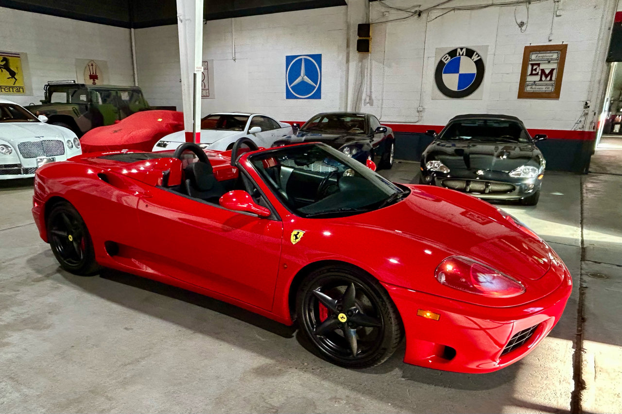 Used 2004 Ferrari 360 Spider image 13