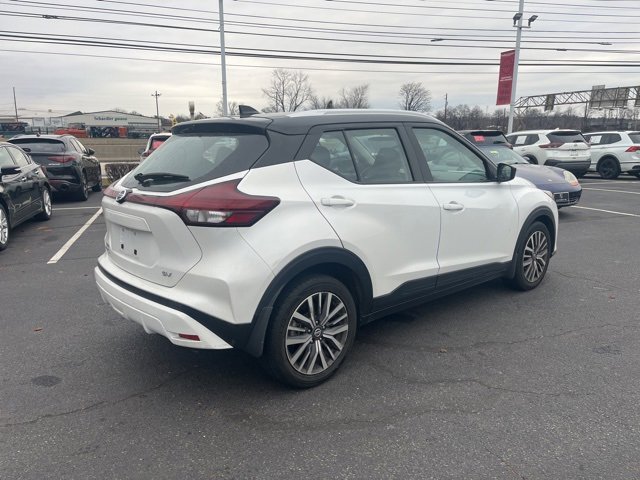 Used 2021 Nissan Kicks SV image 6