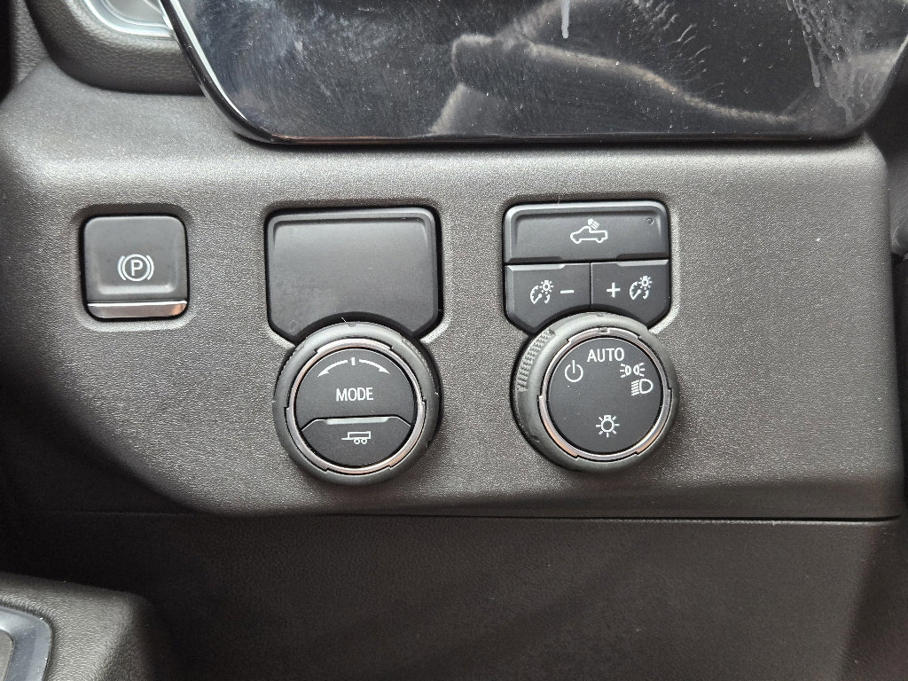 Used 2025 Chevrolet Silverado 1500 LT image 23