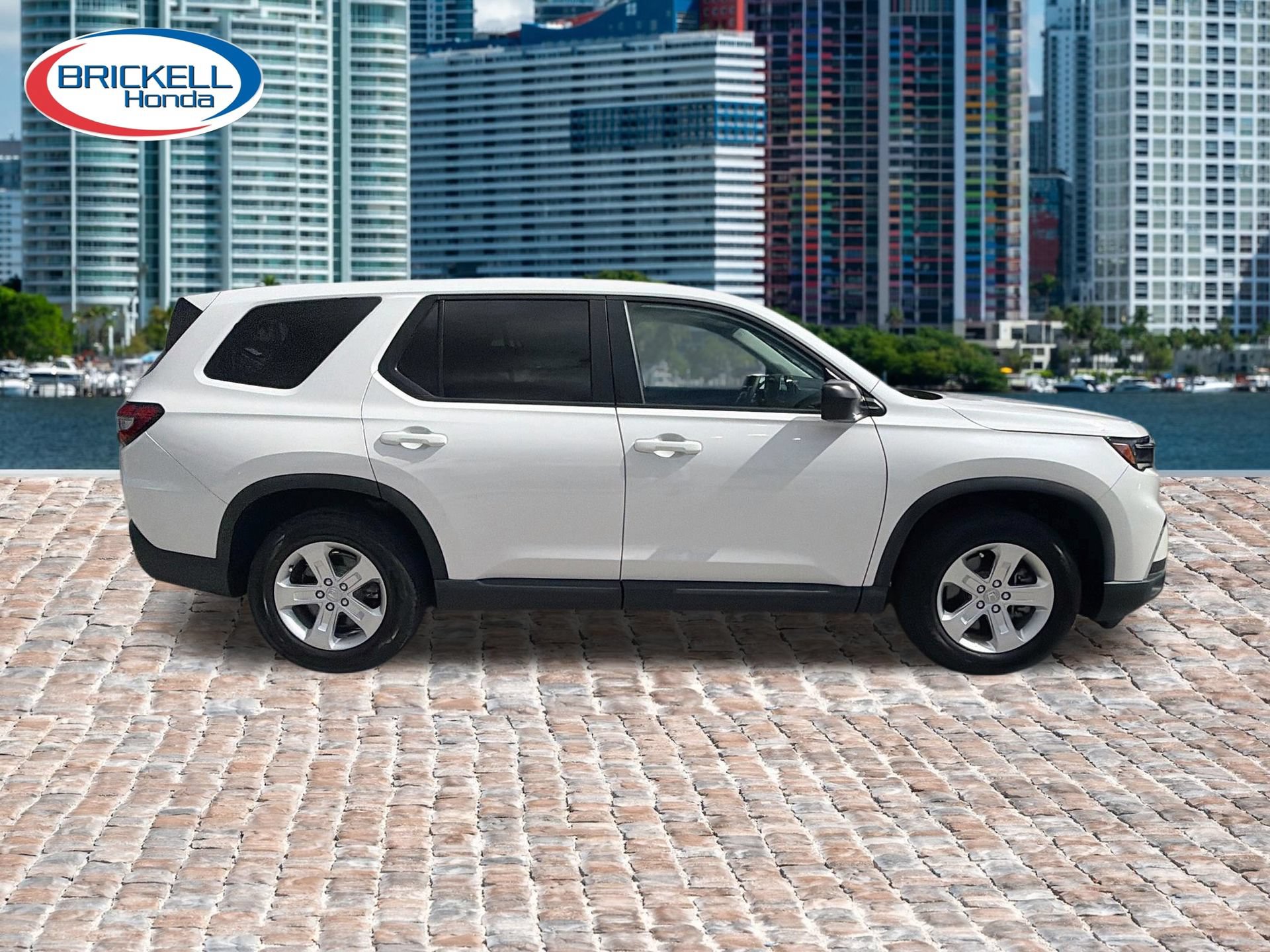 Certified 2023 Honda Pilot LX image 2
