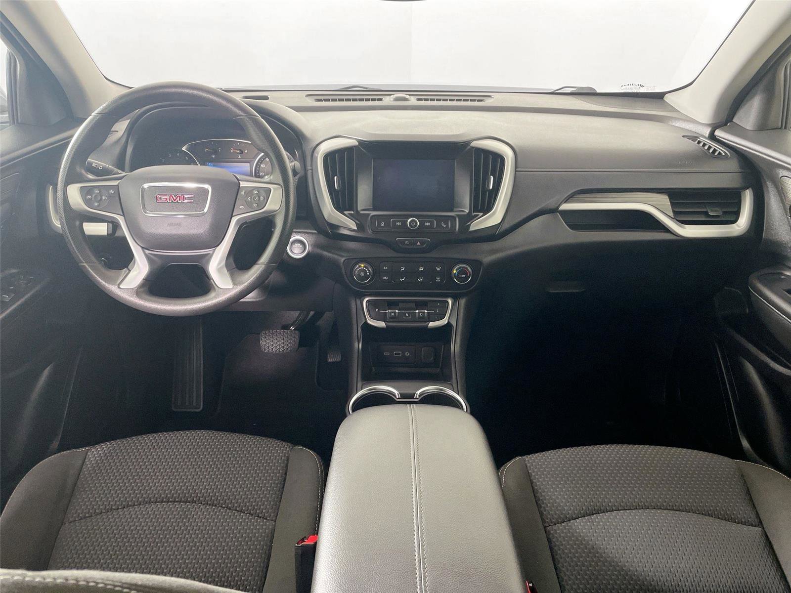 Used 2024 GMC Terrain SLE AWD/4WD image 28