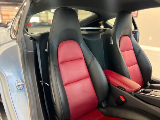 Used 2021 Porsche 718 Cayman S RWD image 32