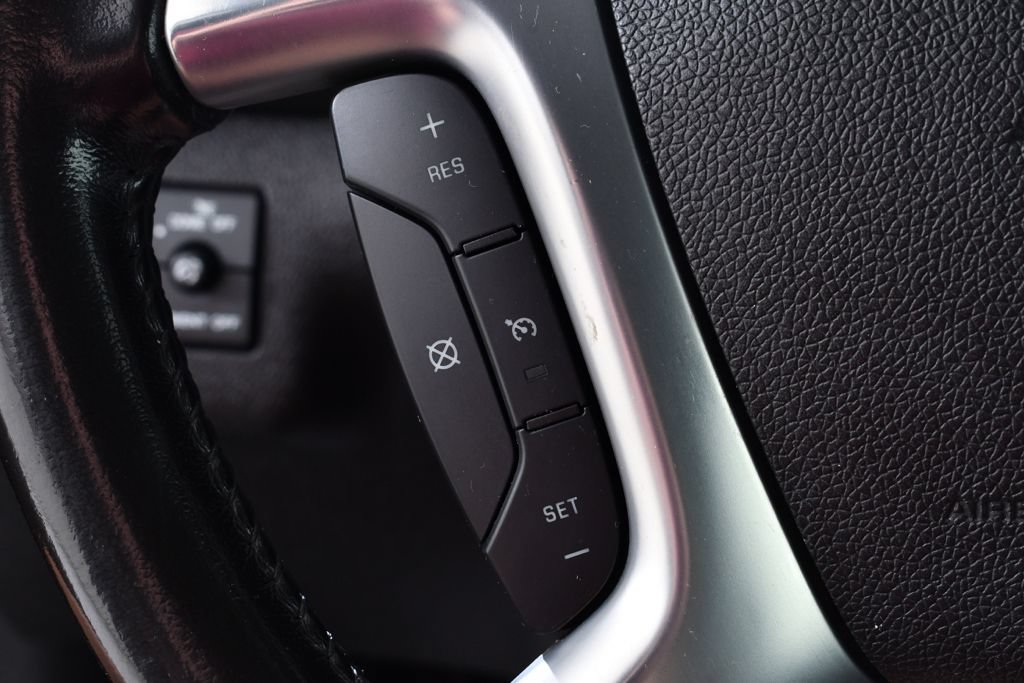 Used 2017 Chevrolet Traverse LT w/ Style and Technology Package FWD image 33