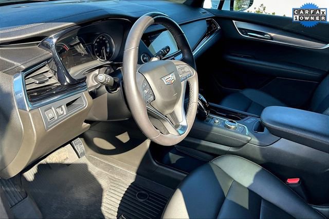 Used 2023 Cadillac XT6 Luxury image 14