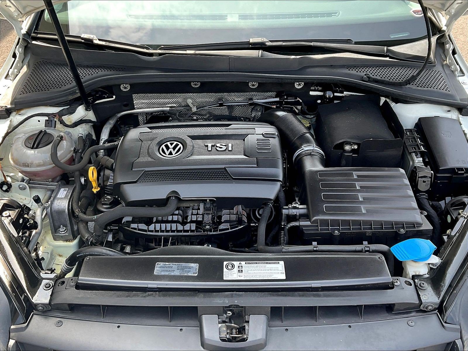 Used 2016 Volkswagen Golf S FWD image 29