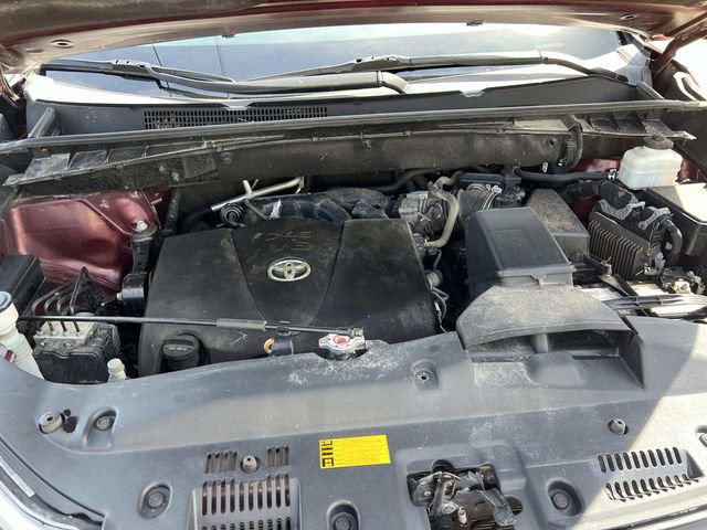 Used 2019 Toyota Highlander Plus AWD/4WD image 10
