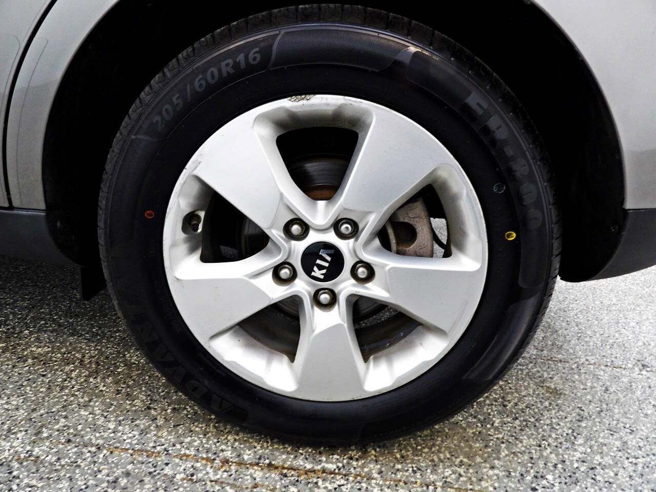 Used 2017 Kia Soul Base 4dr Crossover 6A image 18