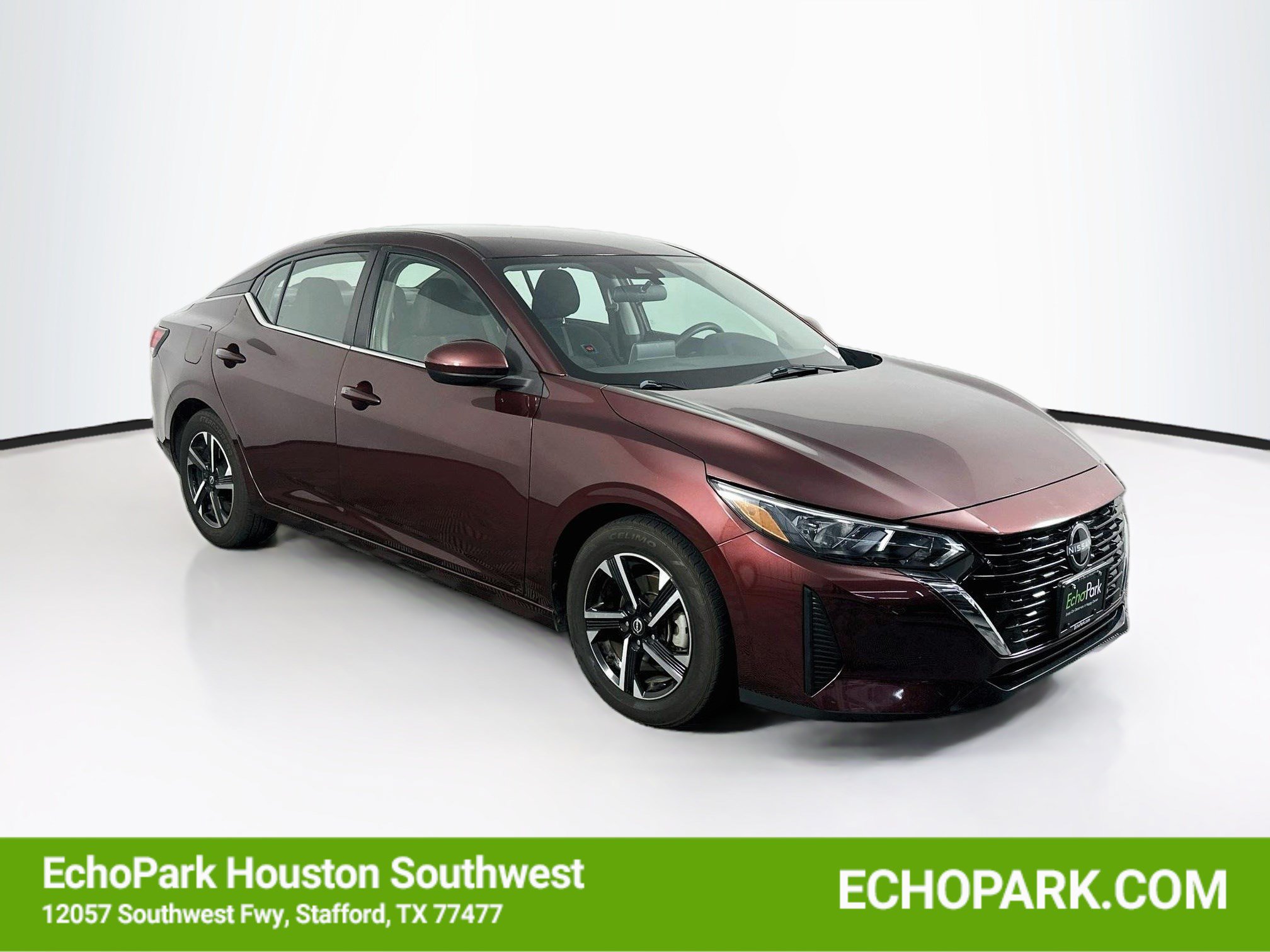 Used 2025 Nissan Sentra SV FWD image 1
