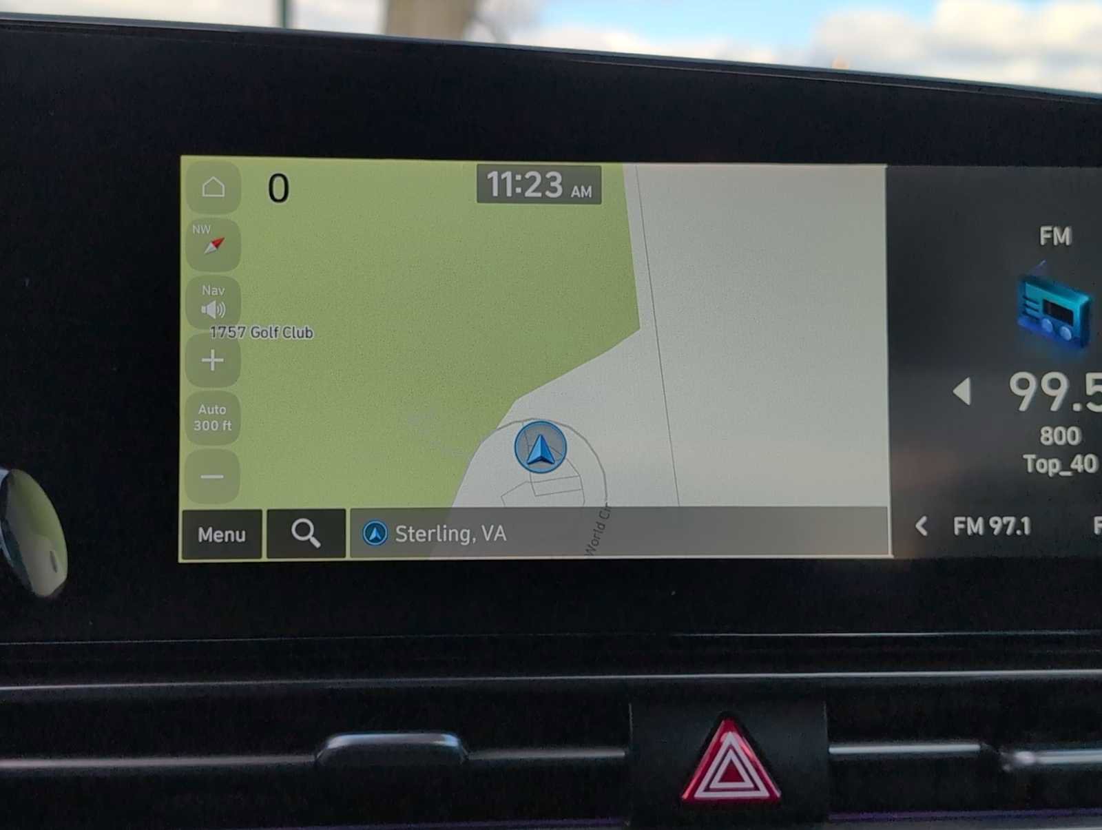 Used 2023 Hyundai Elantra Limited image 28