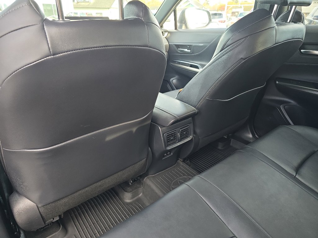 Certified 2023 Toyota Venza XLE image 19