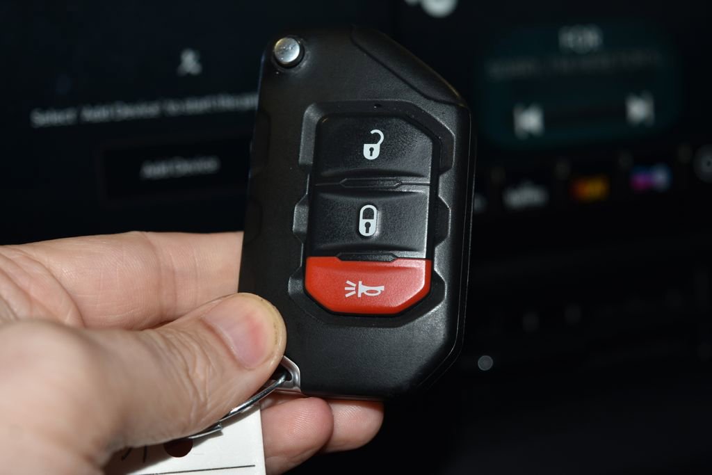 Used 2024 Jeep Wrangler Unlimited Rubicon image 17