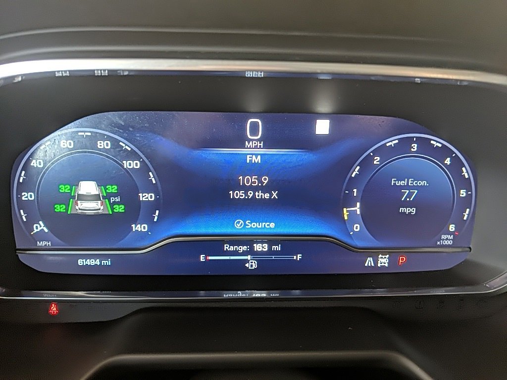 Used 2022 Chevrolet Suburban Z71 w/ Luxury Package image 31