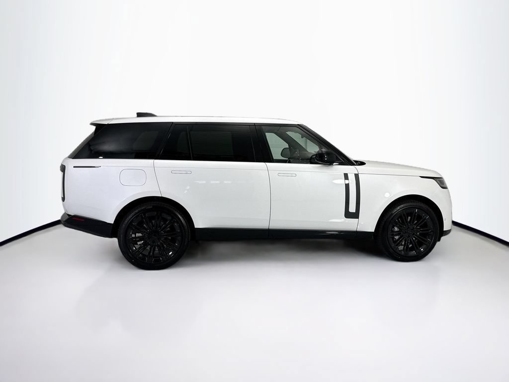 New 2026 Land Rover Range Rover Long Wheelbase SE AWD/4WD image 4