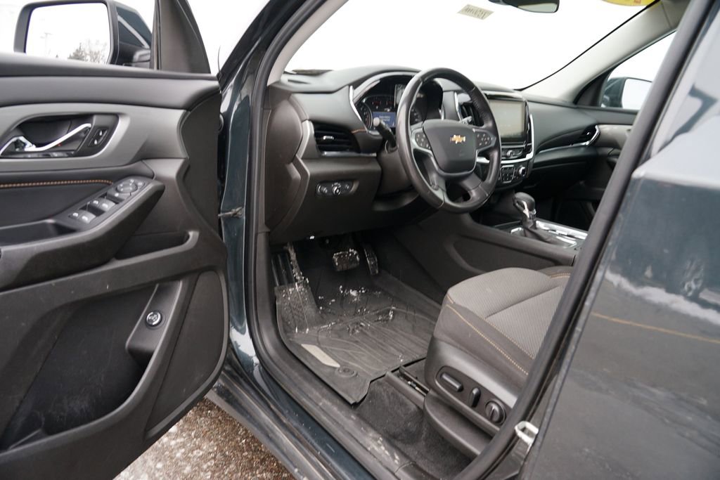 Used 2021 Chevrolet Traverse LT w/ LPO, Floor Liner Package image 13