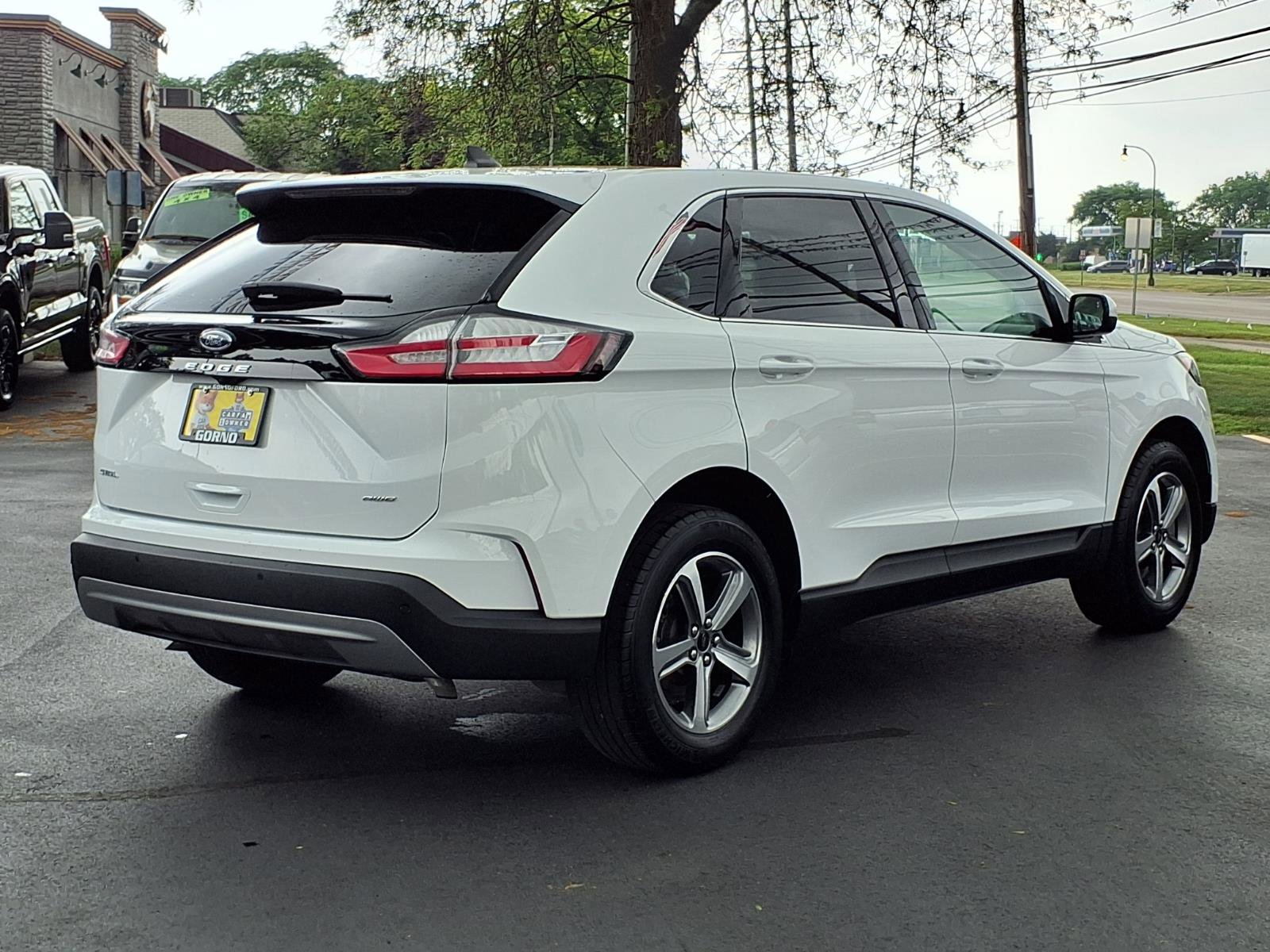 Used 2024 Ford Edge SEL w/ Convenience Package AWD/4WD image 2