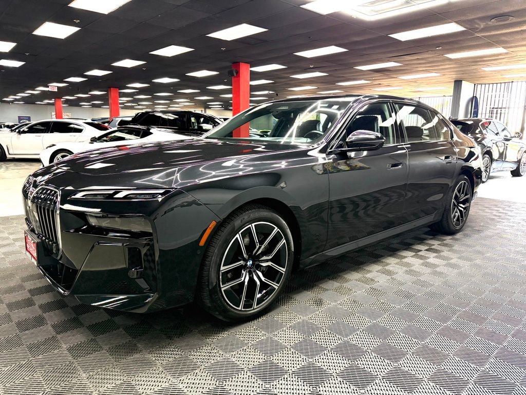 Used 2026 BMW 740i xDrive AWD/4WD image 8
