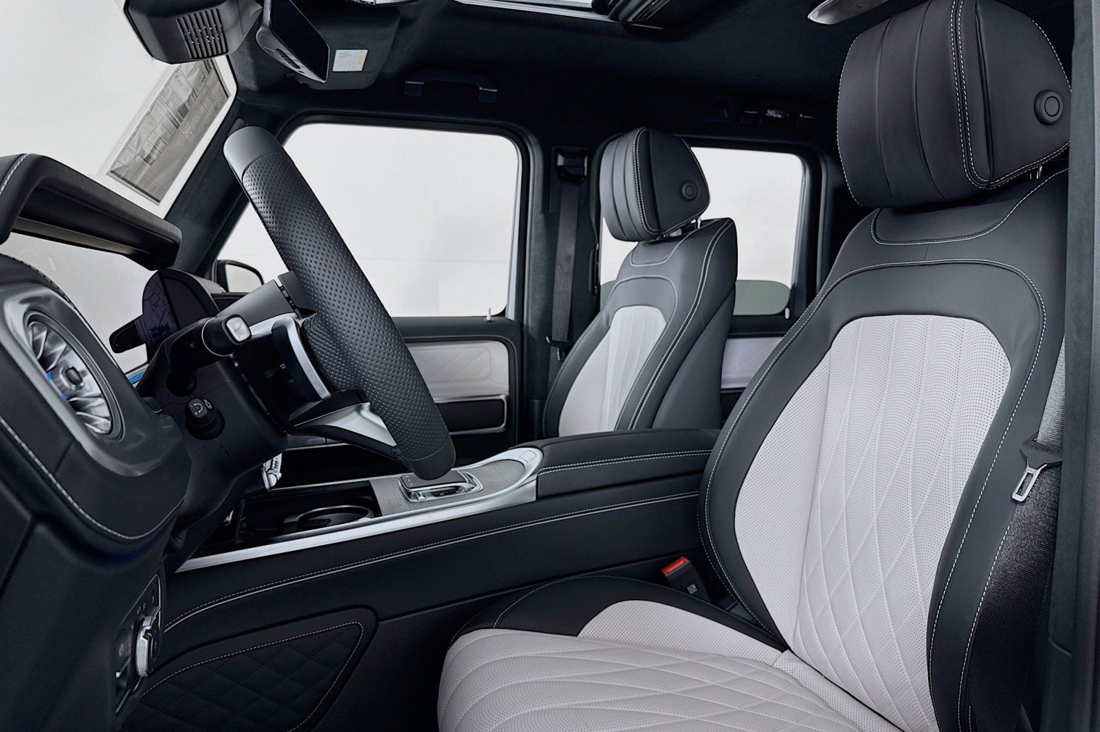 New 2026 Mercedes-Benz G 550 image 16