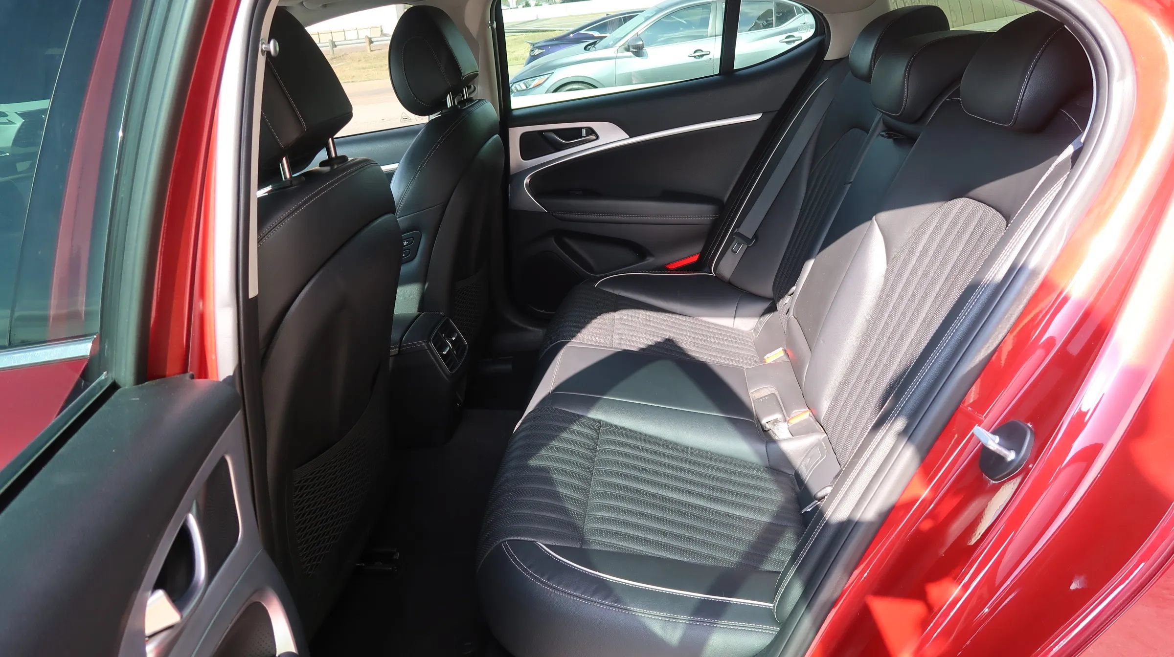 Used 2021 Genesis G70 3.3T RWD image 19