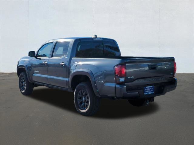 Used 2022 Toyota Tacoma SR5 w/ Technology Package image 3