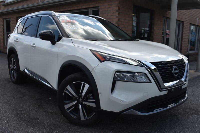 Used 2023 Nissan Rogue SL w/ SL Premium Package