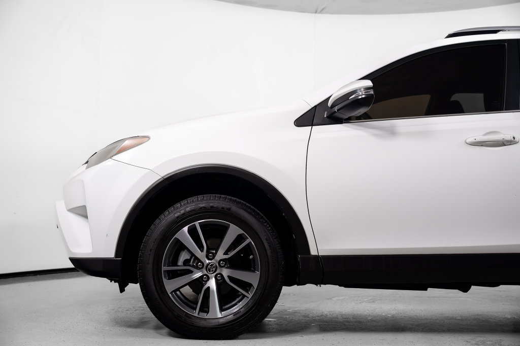 Used 2016 Toyota RAV4 XLE FWD image 12
