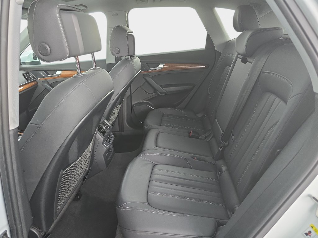 Used 2023 Audi Q5 2.0T Premium w/ Convenience Package AWD/4WD image 24