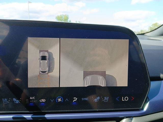 New 2025 Chevrolet Equinox EV LT w/ Active Safety Package 3 AWD/4WD image 23