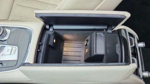 Used 2022 BMW 740i xDrive w/ M Sport Package image 60