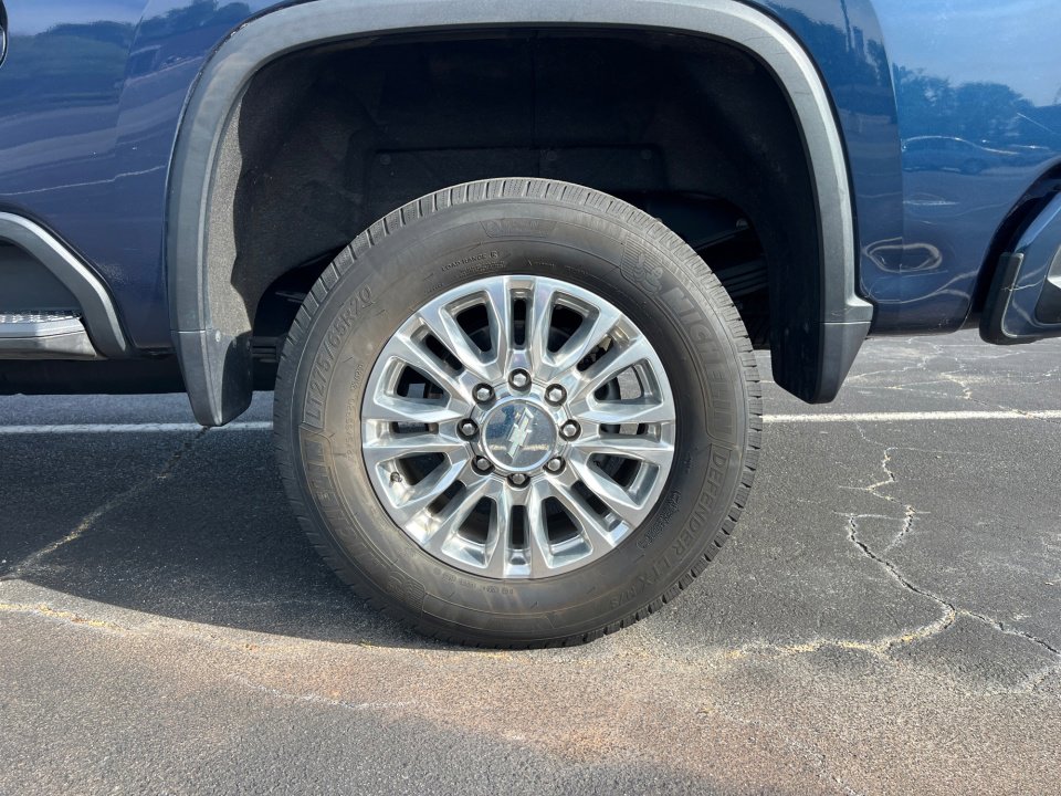 Used 2020 Chevrolet Silverado 3500 High Country w/ Z71 Off-Road Package AWD/4WD image 26