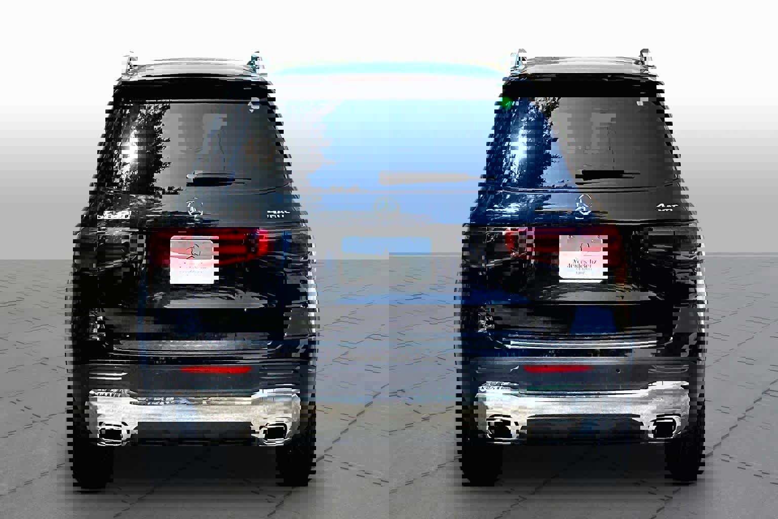 New 2026 Mercedes-Benz GLB 250 4MATIC image 5