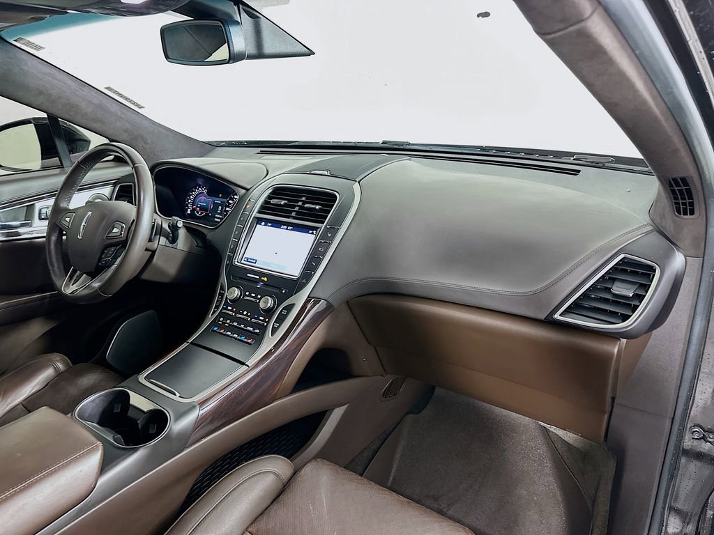 Used 2017 Lincoln MKX Black Label w/ Driver Assistance Package image 30